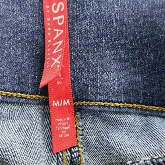Spanx Distressed Ankle Skinny Raw Hem Jeans 2023 Medium Wash Pull On Medium - Picture 2 of 8